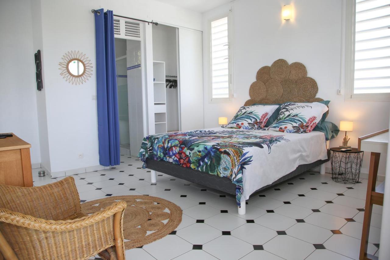 Villa Theo , Chambre D'Hotes , Petit Dejeuner, Table D'Hotes Sainte-Anne  Zewnętrze zdjęcie